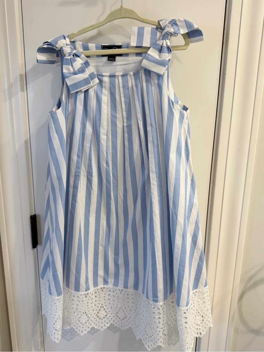 Oscar de la Renta Girls' Light Blue & White Striped Tie-Shoulder Dress